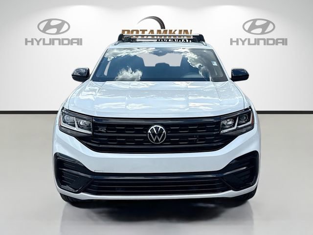 Used 2023 Volkswagen Atlas Cross Sport SEL R-Line image 2