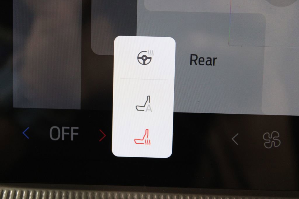 New 2026 Ford Explorer Active RWD image 51