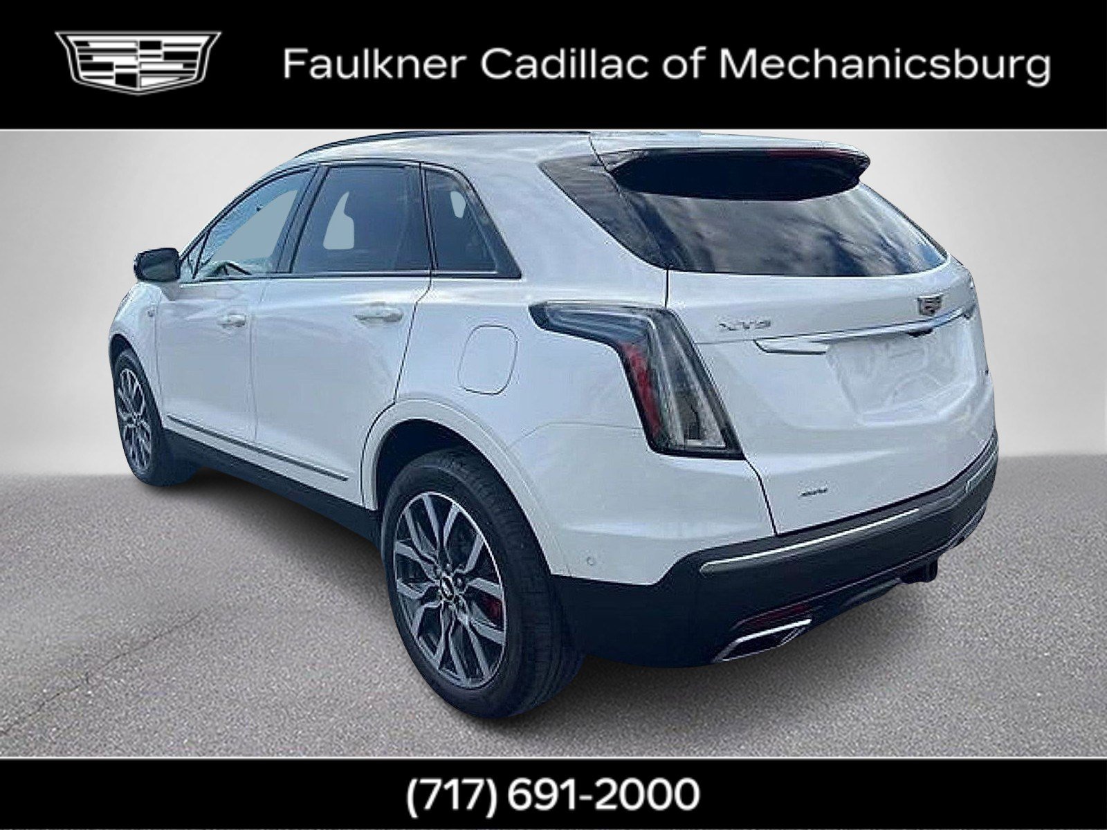 Used 2022 Cadillac XT5 Sportv w/ LPO, ONYX Package image 8