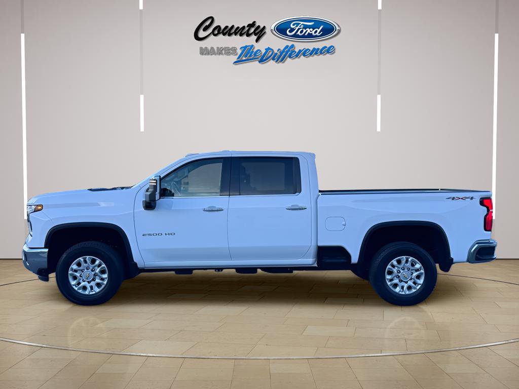 Used 2024 Chevrolet Silverado 2500 LTZ image 3