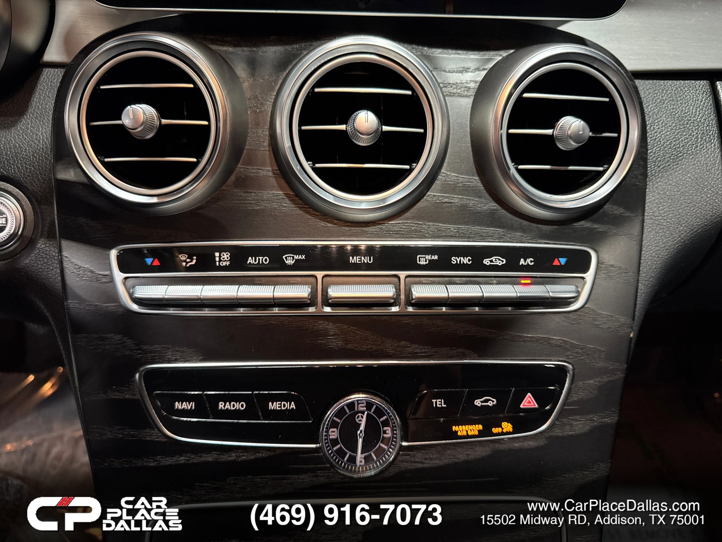 Used 2019 Mercedes-Benz C 300 Sedan w/ Premium Package image 32