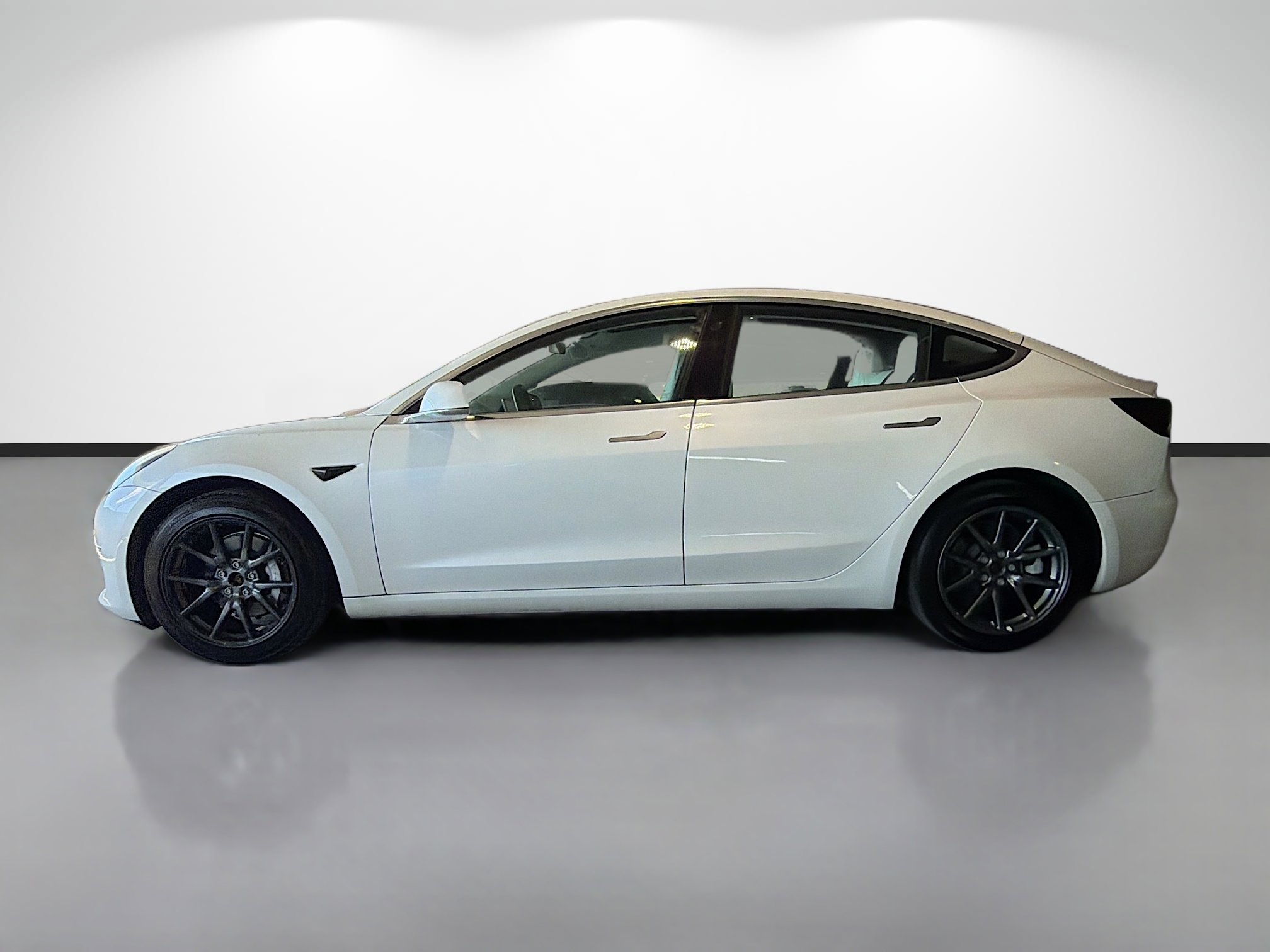 Used 2020 Tesla Model 3 Long Range AWD/4WD image 2
