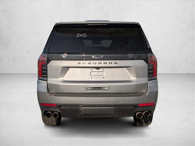 Used 2025 Chevrolet Suburban Z71 image 6