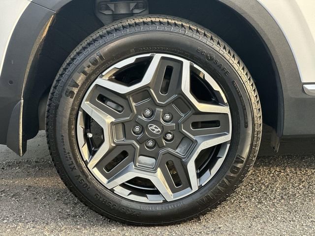 Used 2023 Hyundai Santa Fe Limited image 33