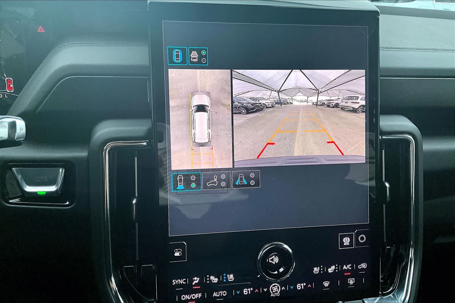 Used 2026 GMC Yukon Denali AWD/4WD image 26