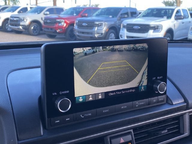 Used 2025 Honda Pilot Sport image 25