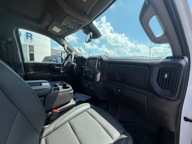Used 2025 Chevrolet Silverado 3500 W/T AWD/4WD image 31