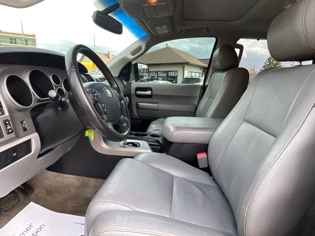 Used 2011 Toyota Sequoia Limited image 23