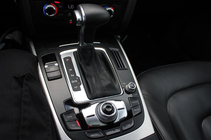 Used 2016 Audi A4 Premium w/ Audi MMI Navigation Plus AWD/4WD image 17