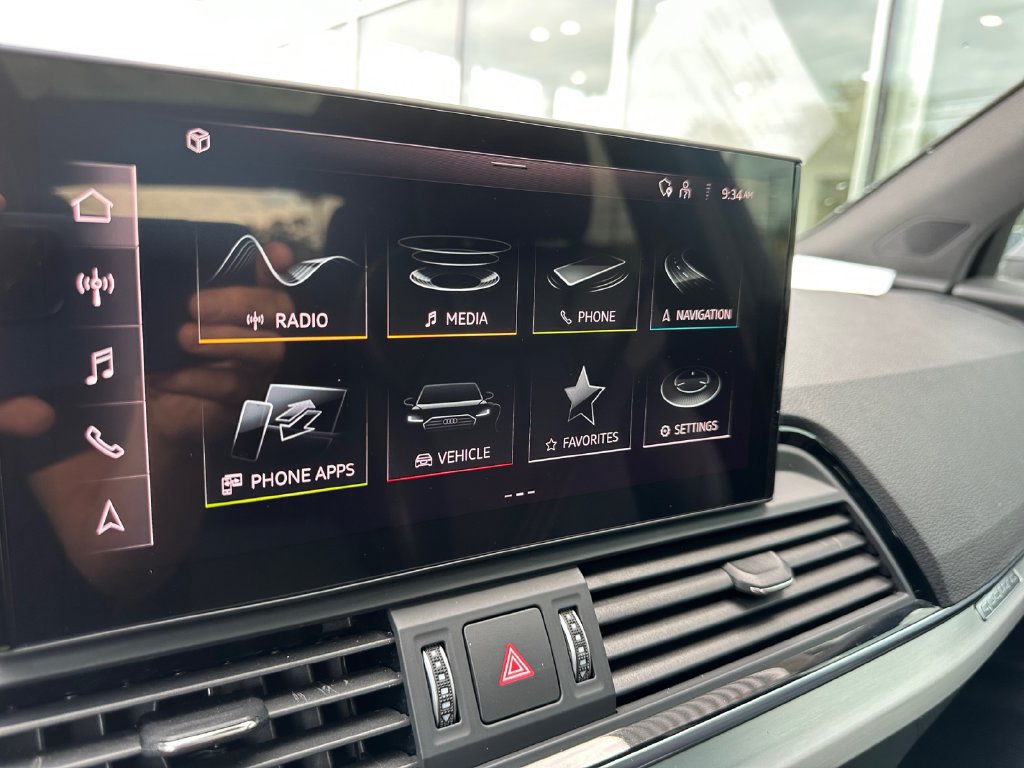 Certified 2023 Audi Q5 e Premium Plus AWD/4WD image 26