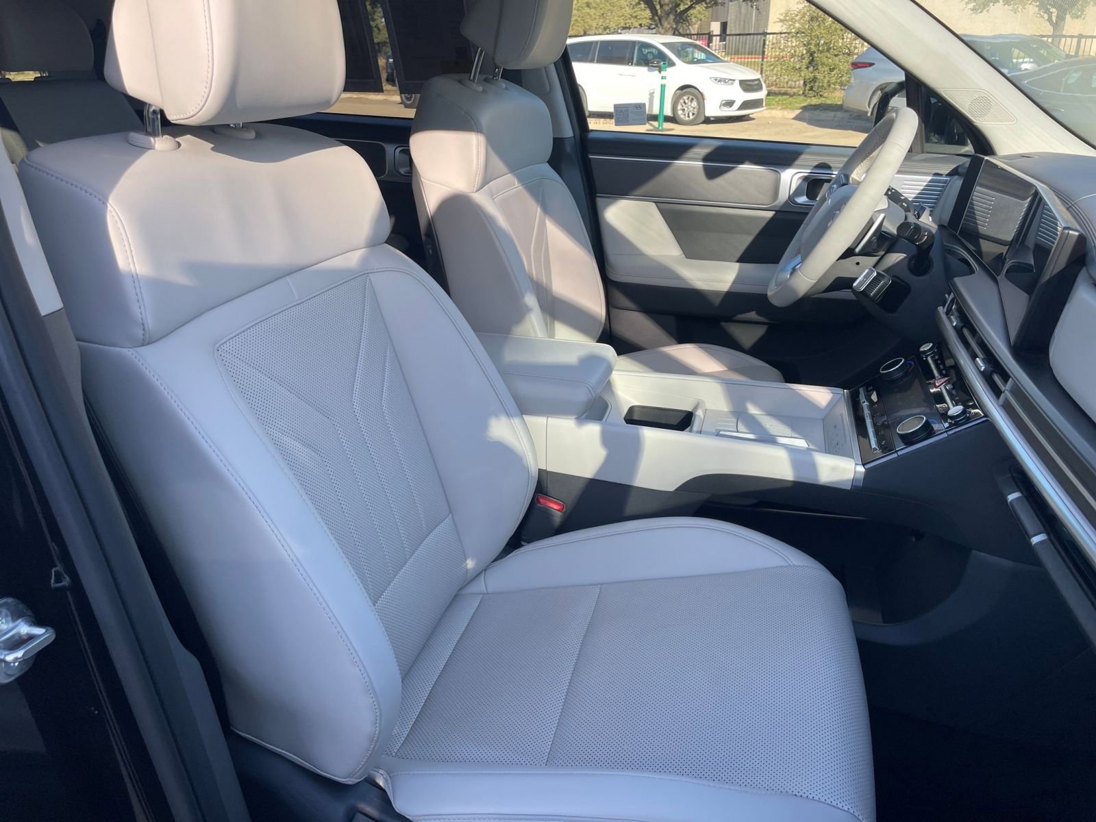 Used 2025 Hyundai Santa Fe SEL image 39