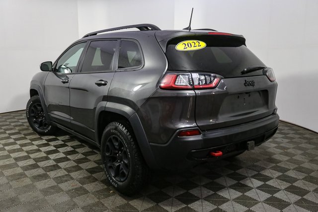 Used 2022 Jeep Cherokee Latitude w/ Sun & Sound Group image 8
