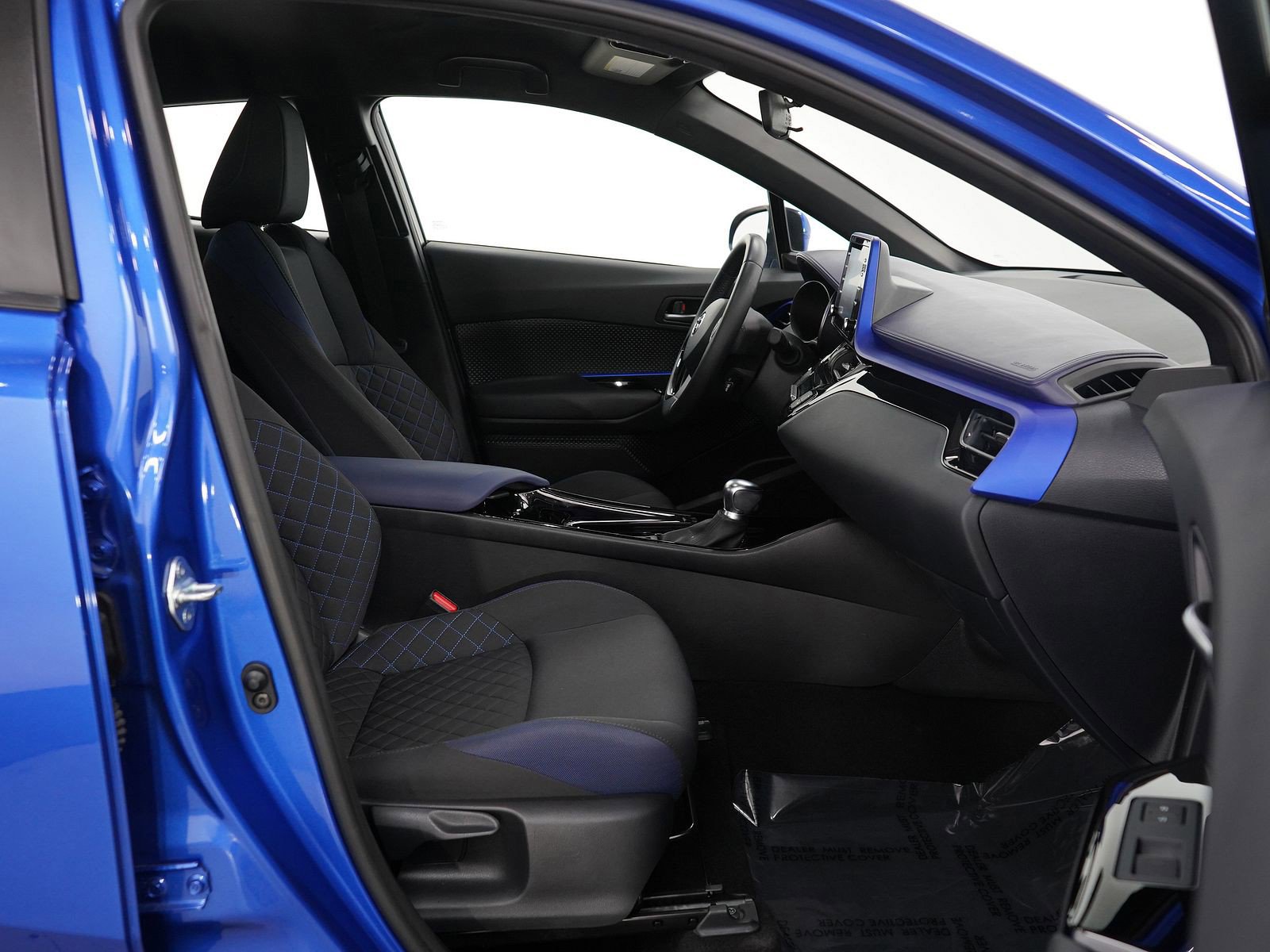 Used 2021 Toyota C-HR XLE image 11