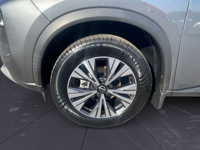 Used 2023 Nissan Rogue SV image 14