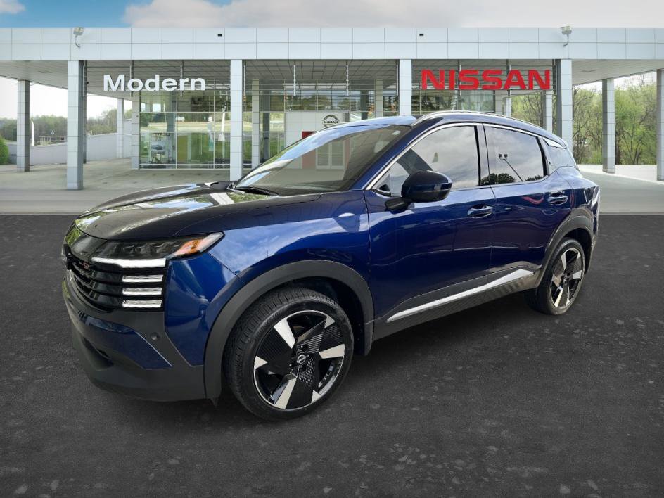 Certified 2025 Nissan Kicks SR FWD image 1