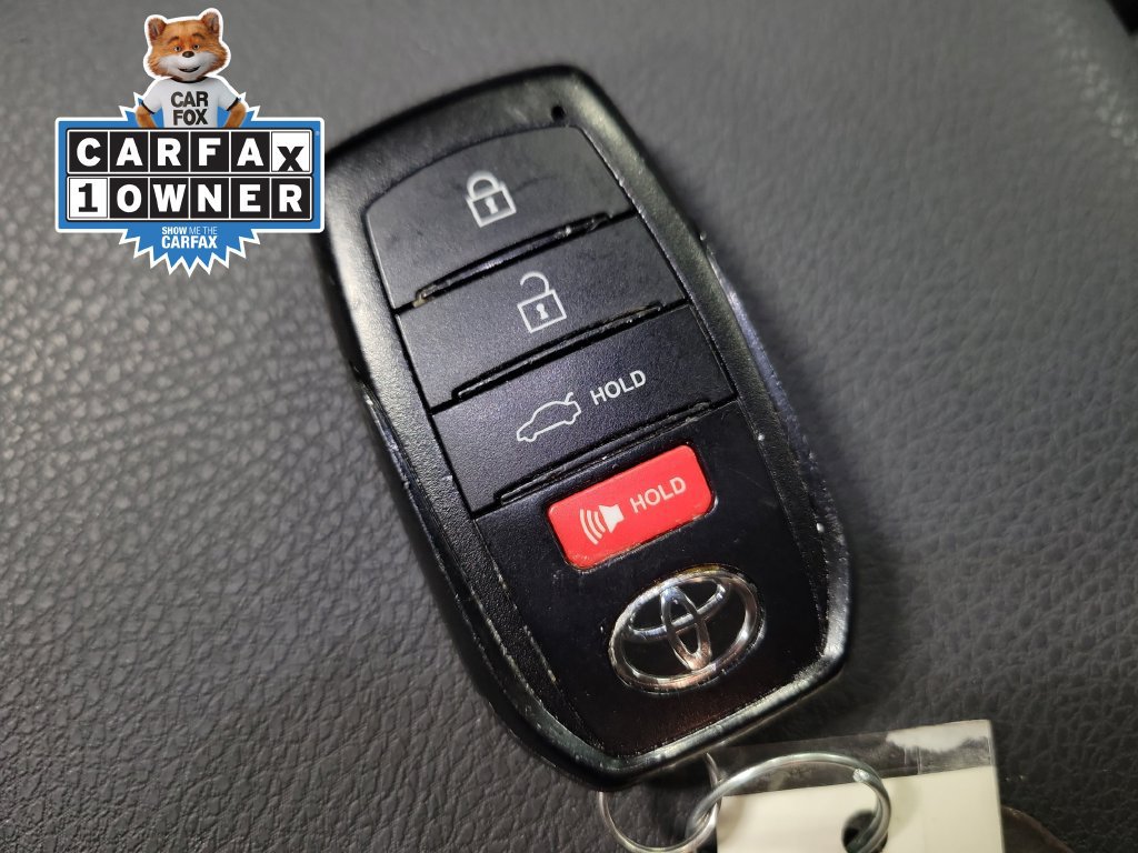 Used 2025 Toyota Camry SE FWD image 20