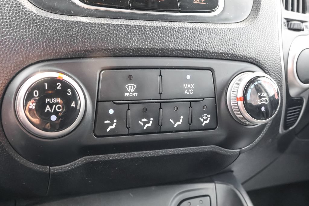 Used 2012 Hyundai Tucson GLS AWD/4WD image 23