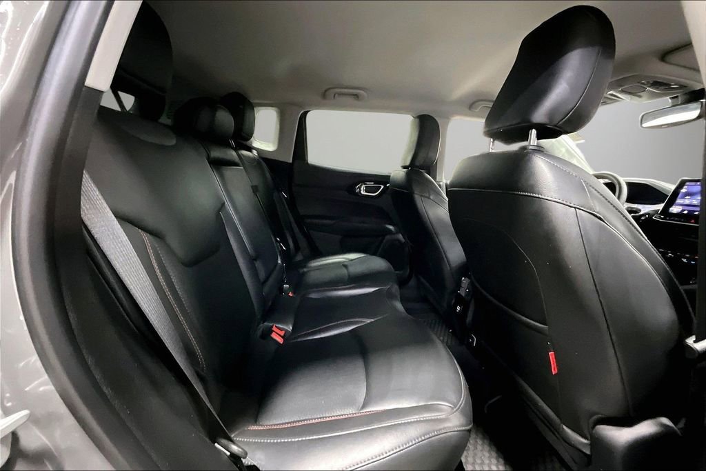 Used 2022 Jeep Compass Trailhawk image 25