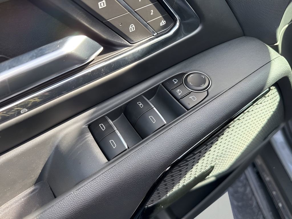 New 2026 Chevrolet Silverado EV LT w/ Premium Package image 23