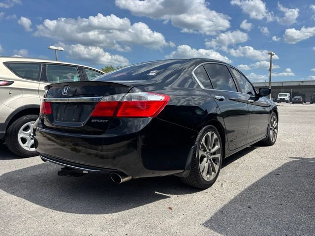 Used 2015 Honda Accord Sport image 3