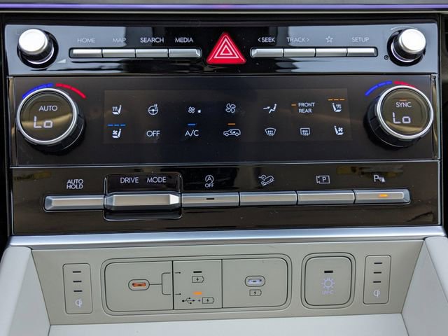 Certified 2025 Hyundai Santa Fe Calligraphy FWD image 30