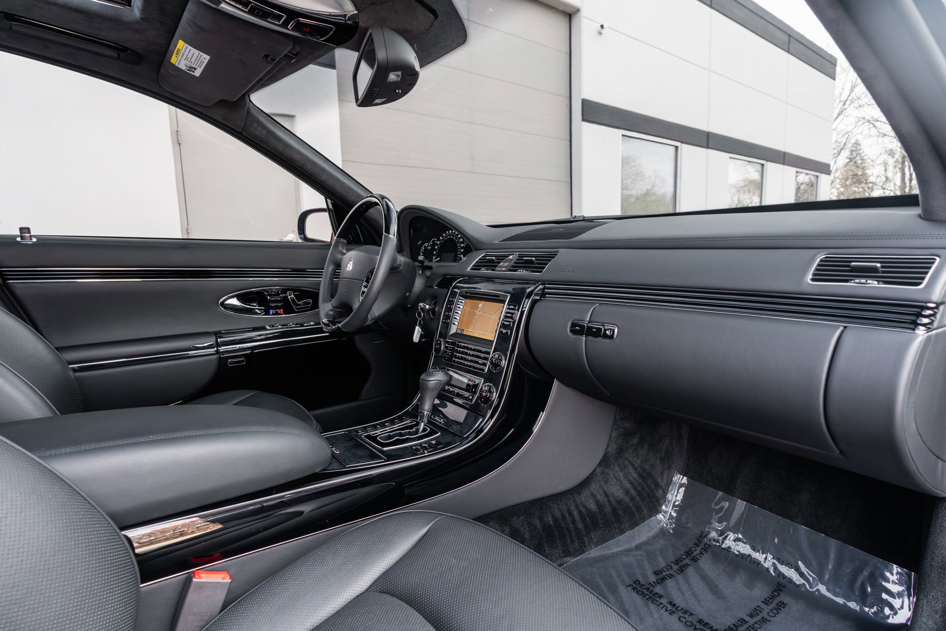 Used 2009 Maybach 57 S image 24