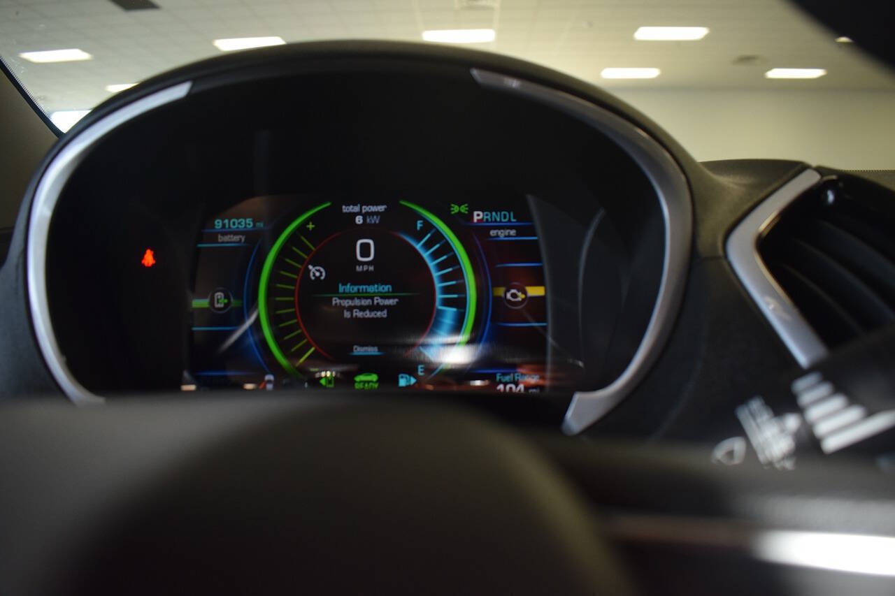 Used 2018 Chevrolet Volt LT FWD image 28