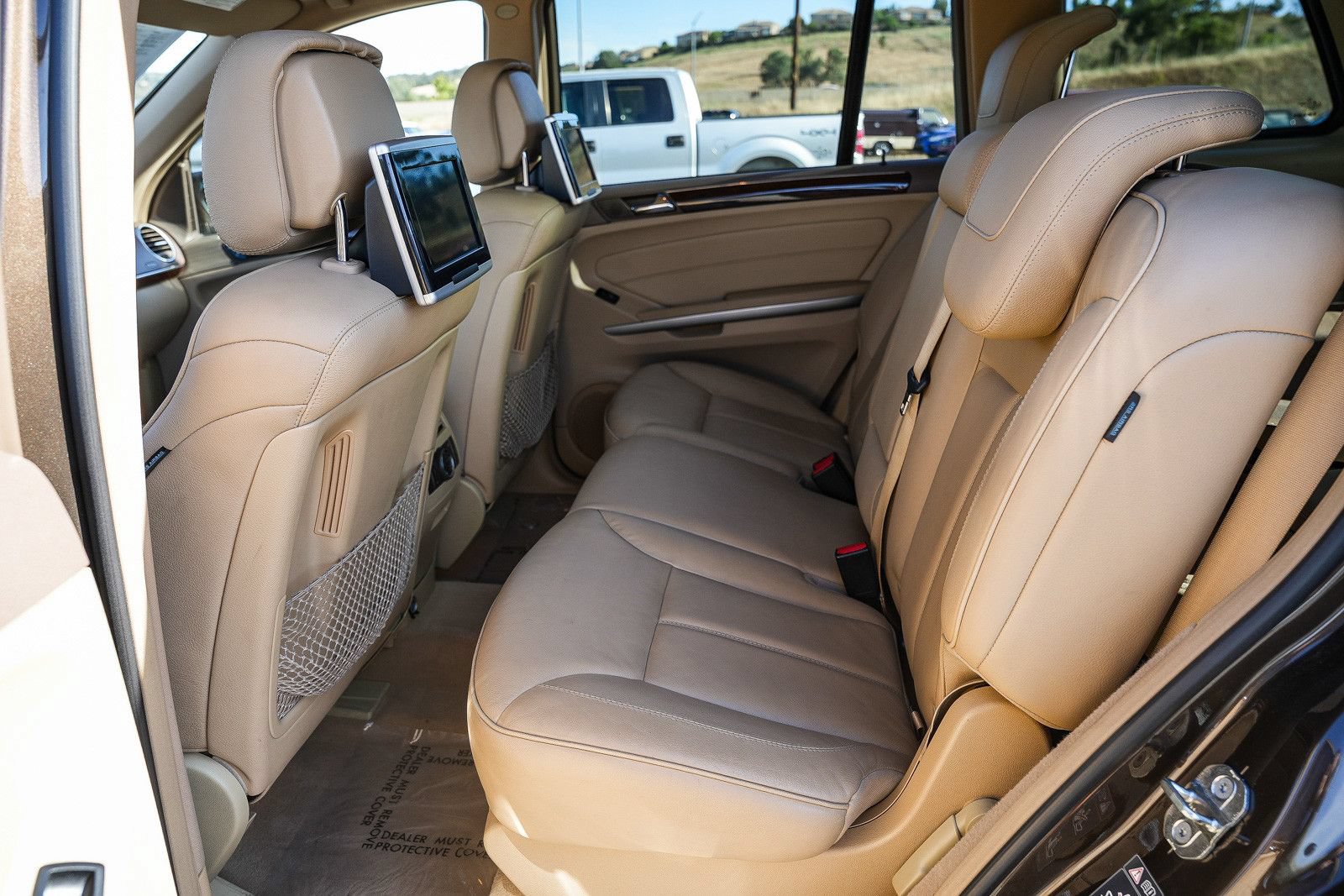 Used 2012 Mercedes-Benz GL 550 4MATIC image 18
