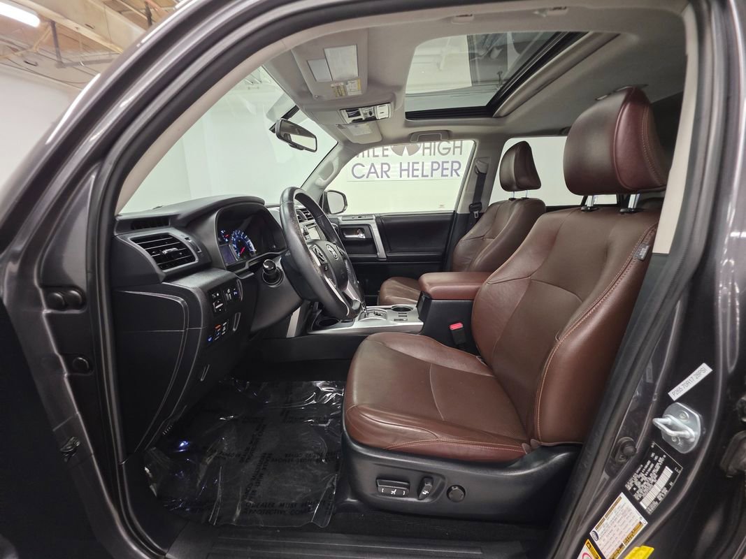 Used 2015 Toyota 4Runner Limited AWD/4WD image 23