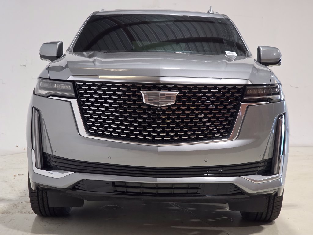 Used 2023 Cadillac Escalade Premium Luxury AWD/4WD image 2