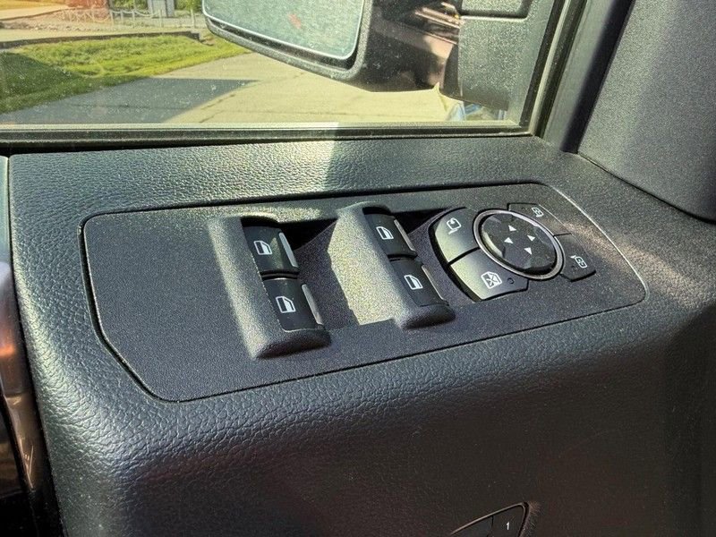 Used 2020 Ford F150 Raptor w/ Equipment Group 802A Luxury AWD/4WD image 19