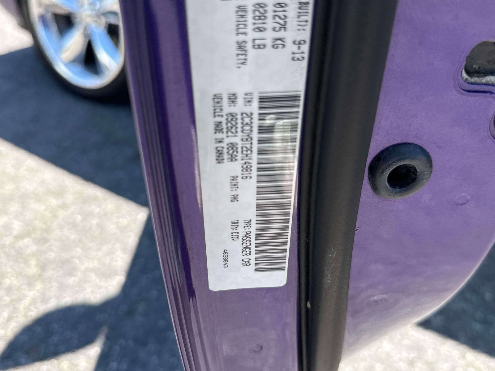 Used 2014 Dodge Challenger R/T RWD image 31