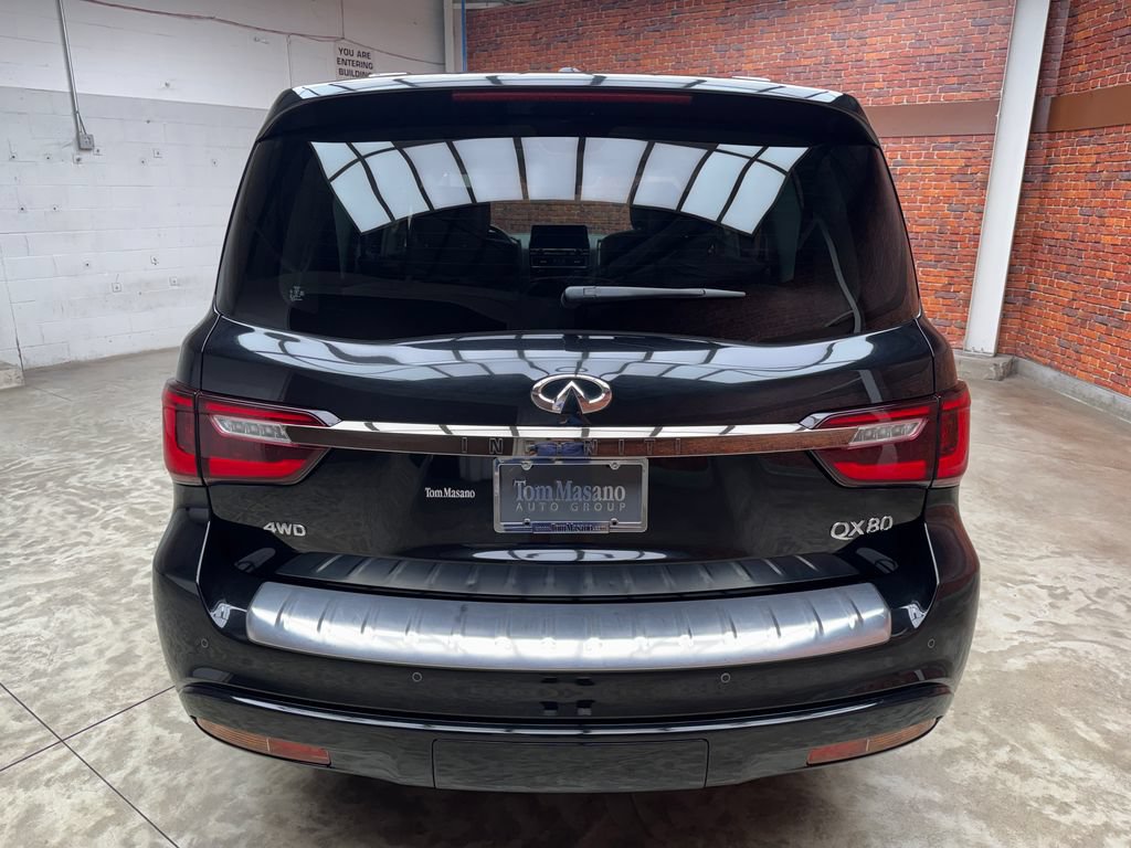 Used 2023 INFINITI QX80 Premium Select w/ Cargo Package AWD/4WD image 4