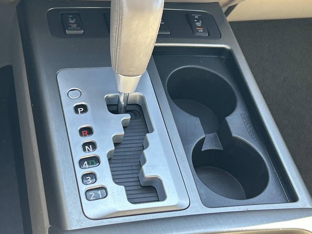 Used 2013 Nissan Armada Platinum image 36