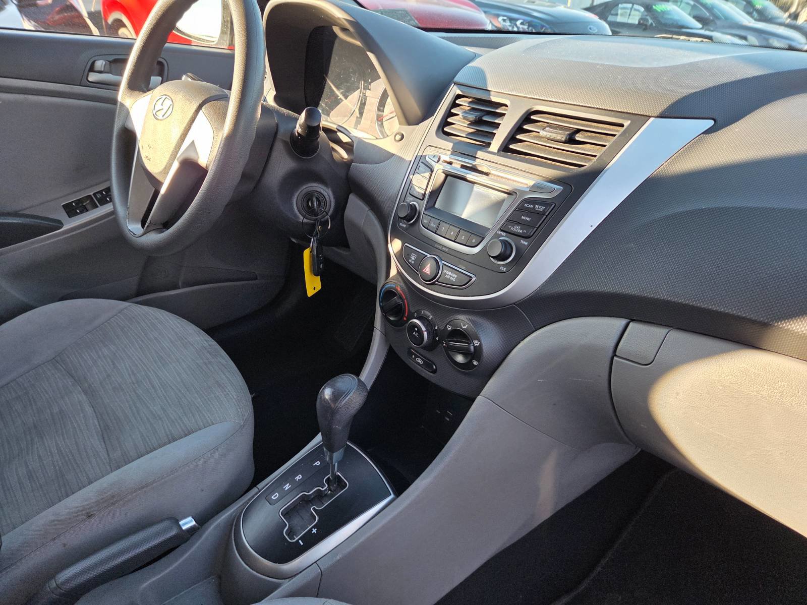 Used 2016 Hyundai Accent SE image 15