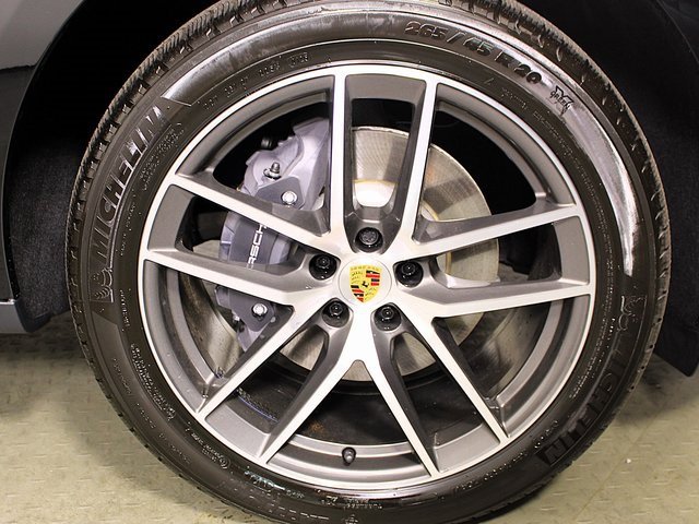 New 2025 Porsche Macan image 12