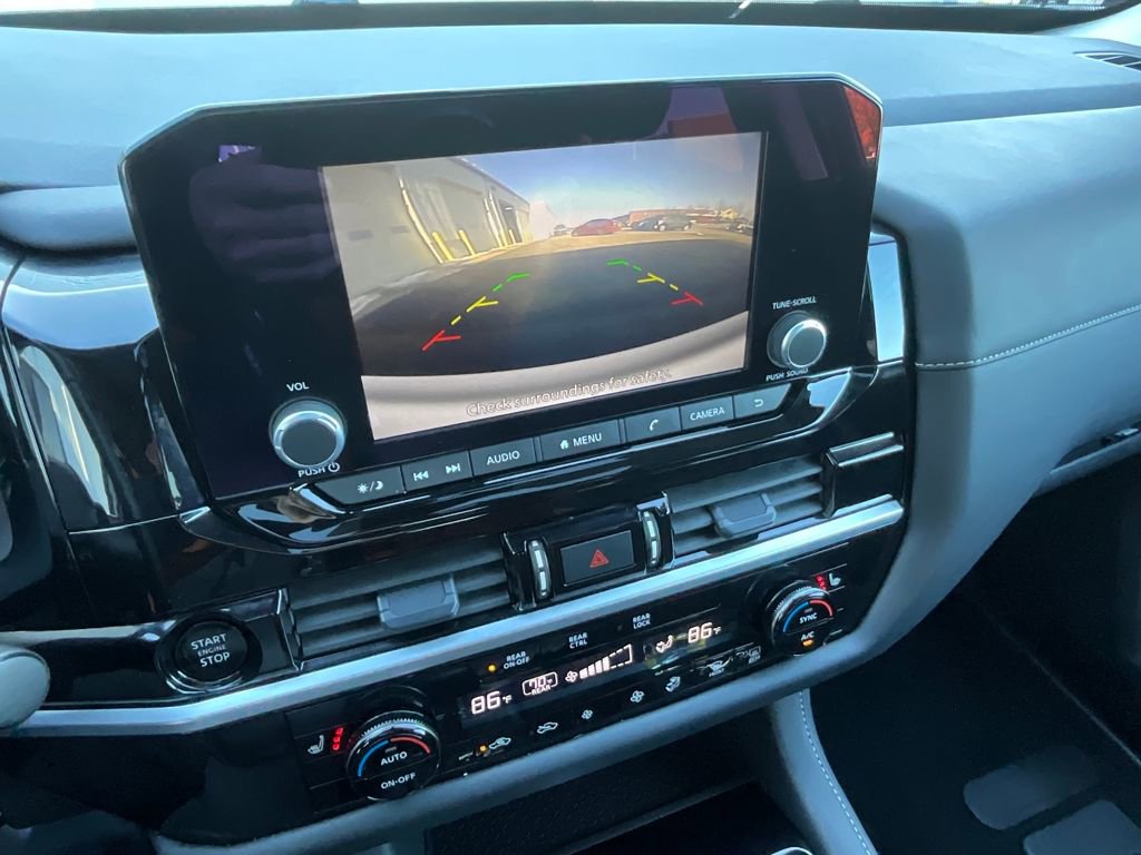 Used 2025 Nissan Pathfinder SV w/ SV Premium Package image 47