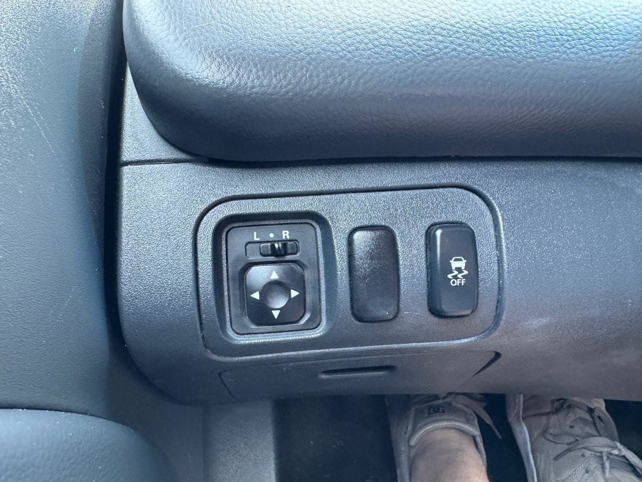 Used 2011 Mitsubishi Eclipse GS Sport image 15