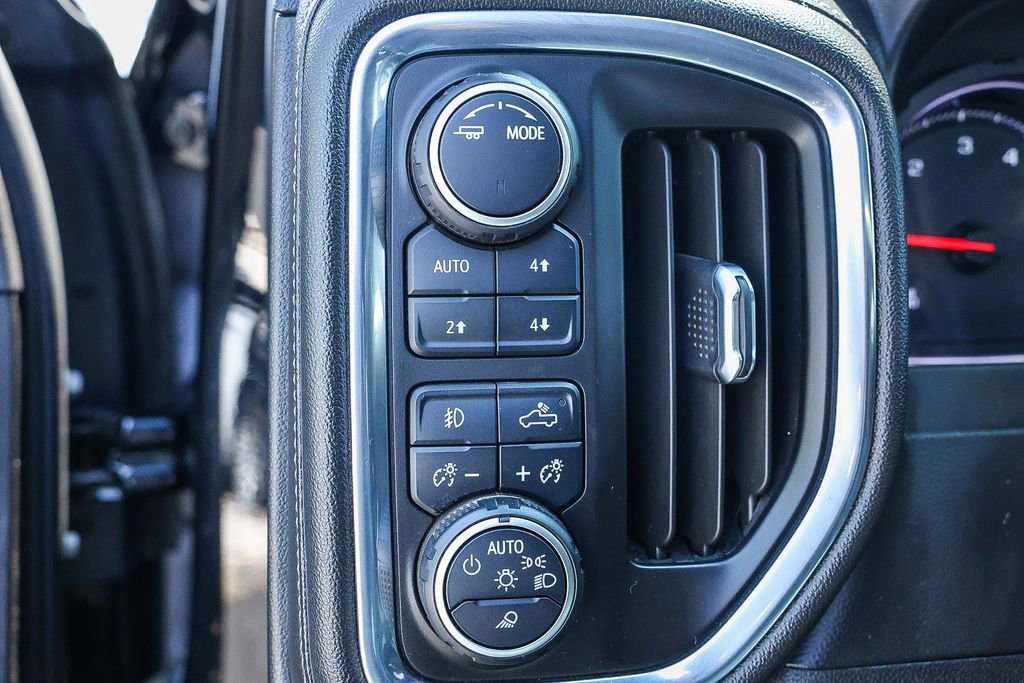 Used 2022 Chevrolet Silverado 3500 LTZ image 38