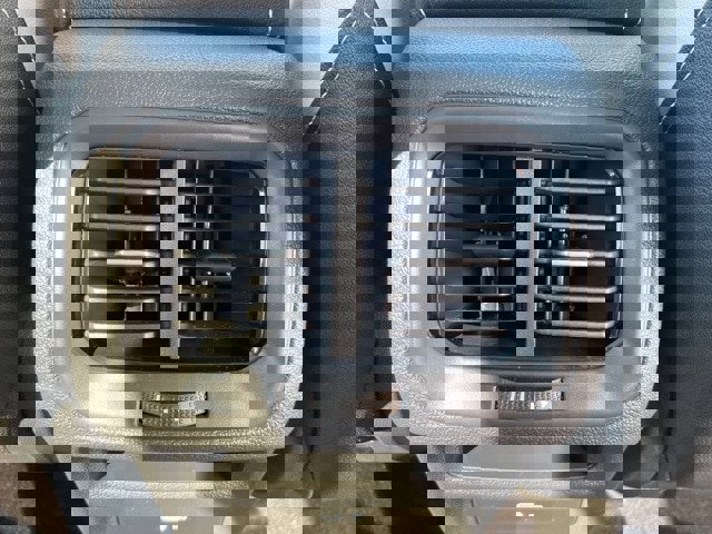 New 2025 Volkswagen Taos SE image 60