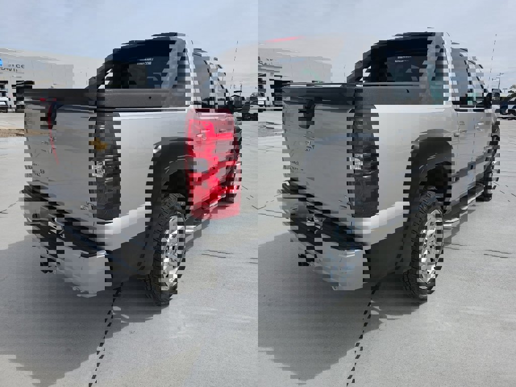 Used 2007 Chevrolet Avalanche LT w/ LT Preferred Equipment Group image 5