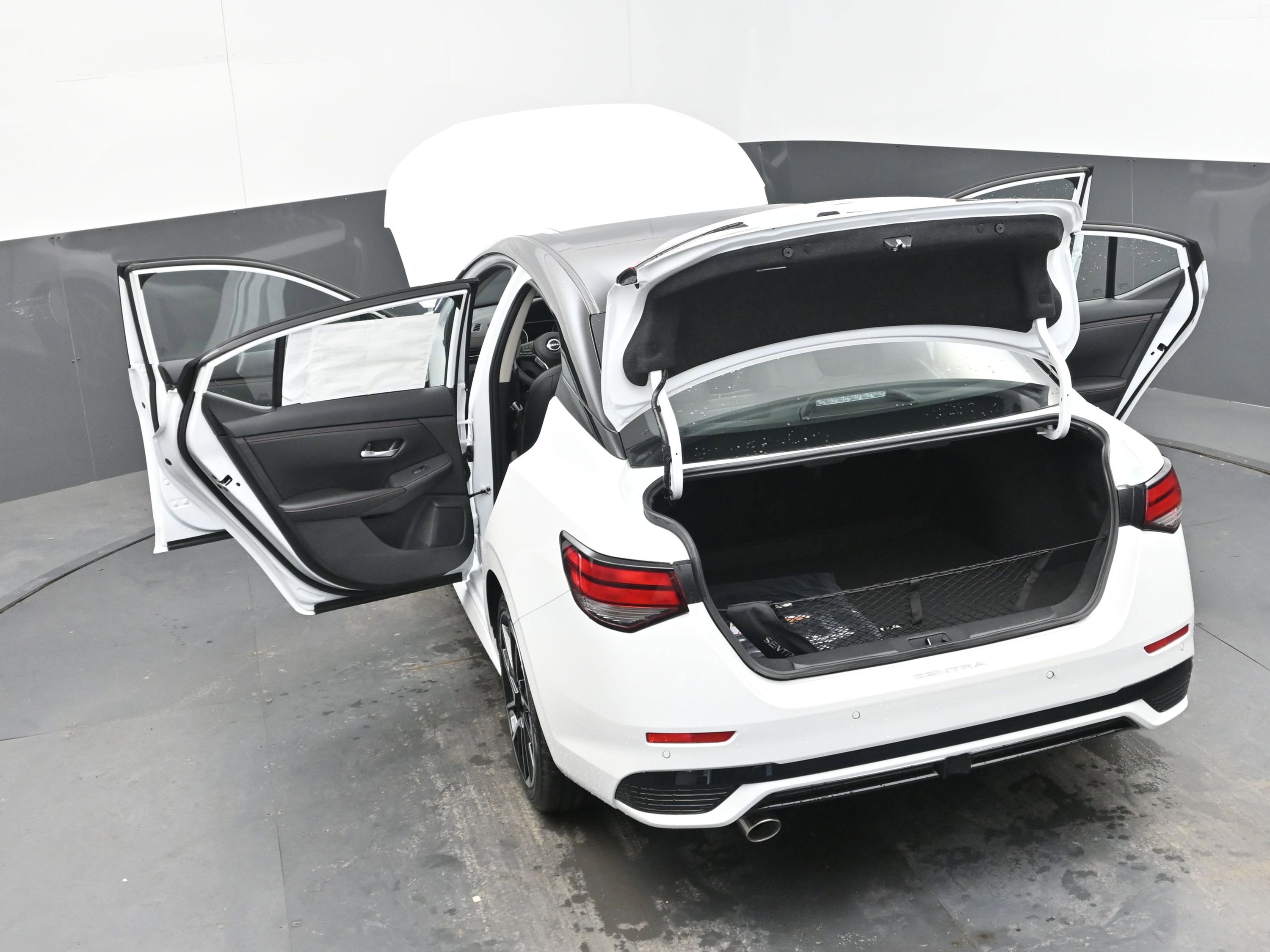 New 2025 Nissan Sentra SR w/ SR Premium Package image 43