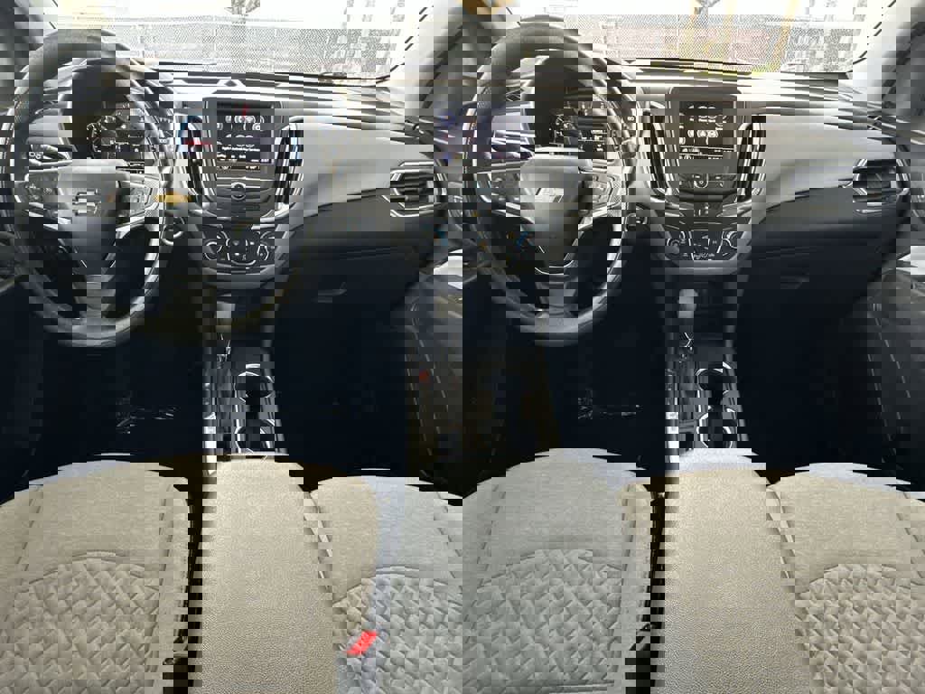 Used 2023 Chevrolet Equinox LS image 24