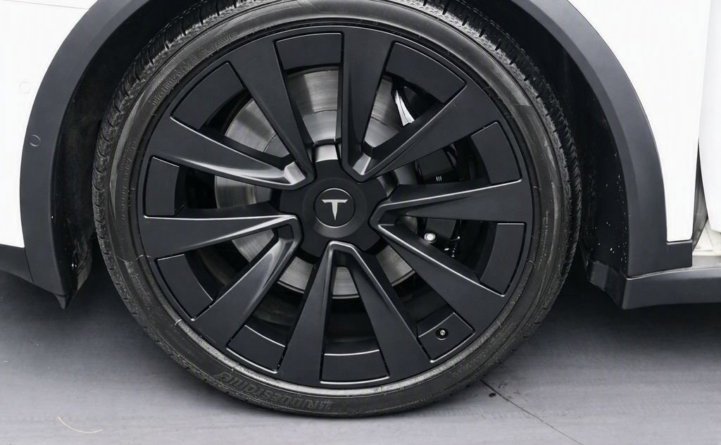 Used 2023 Tesla Model X AWD/4WD image 36