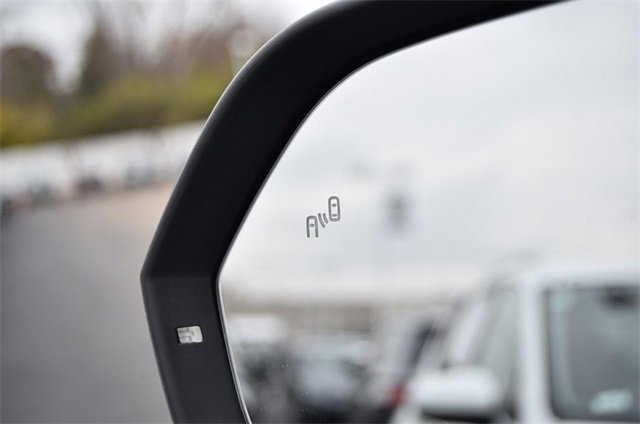 Certified 2021 Volkswagen Atlas SE w/ Towing Package image 10