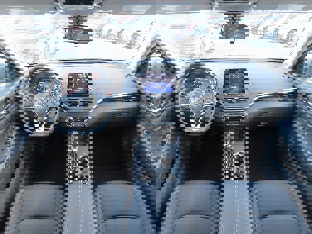 Used 2022 Nissan Altima 2.5 SV image 17