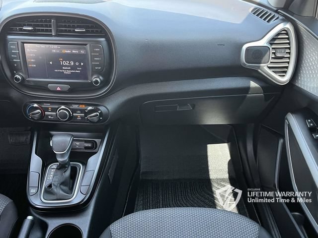 Used 2025 Kia Soul LX w/ LX Technology Package FWD image 21