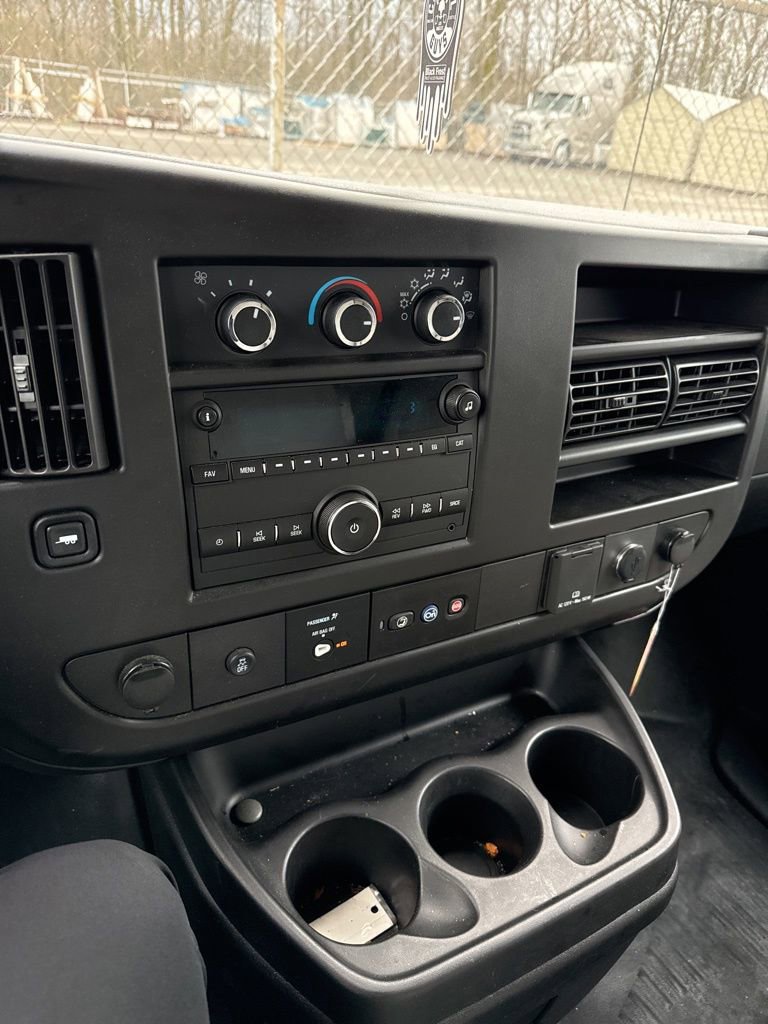 Used 2023 Chevrolet Express 3500 w/ Power Convenience Package image 11