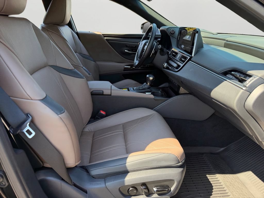 Certified 2025 Lexus ES 300h Ultra Luxury w/ Accessory Package (Z1) FWD image 7