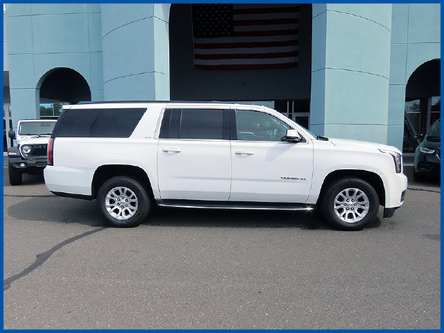 Used 2020 GMC Yukon XL SLT AWD/4WD image 2